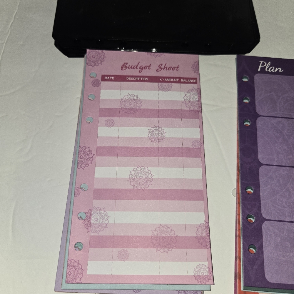 Purple Budget Binder Saving Envelopes  Tracking Sheets with Envelopes. See Desc - Picture 9 of 11